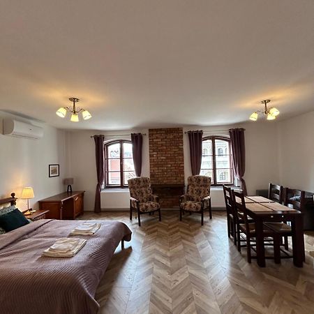 Apartament Stary Rynek 41 Познан Екстериор снимка